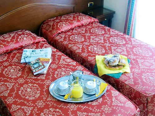 Hotel Dolomiti Roma
